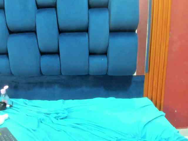 Jisooluv Live Webcam on BongaCams