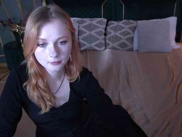 LilyGinger webcam