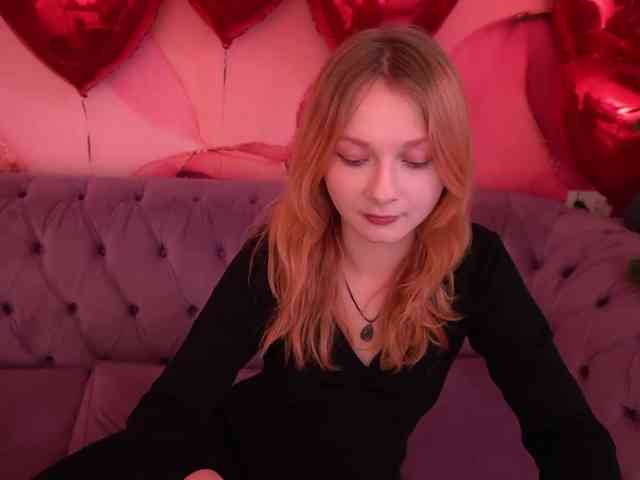 LilyGinger webcam