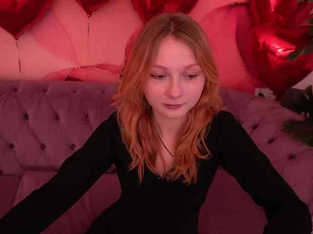 LilyGinger webcam