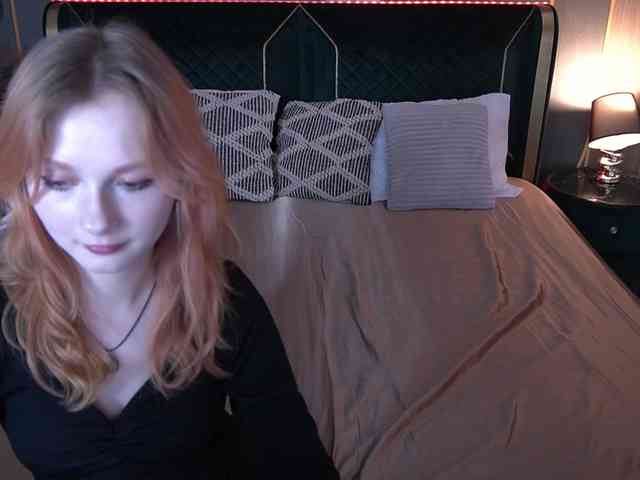 LilyGinger webcam