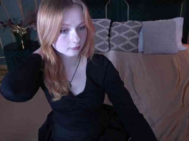 LilyGinger webcam