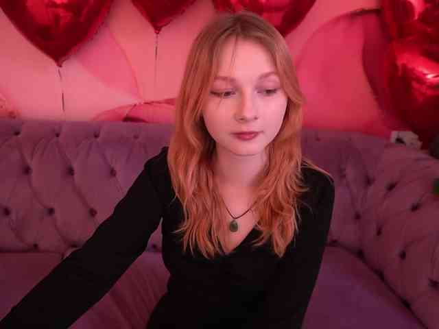 LilyGinger webcam