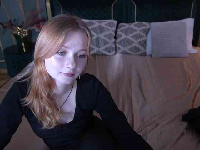 LilyGinger webcam