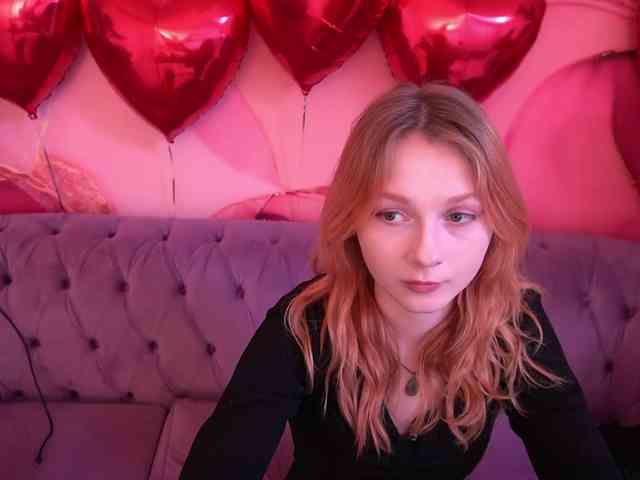 LilyGinger webcam