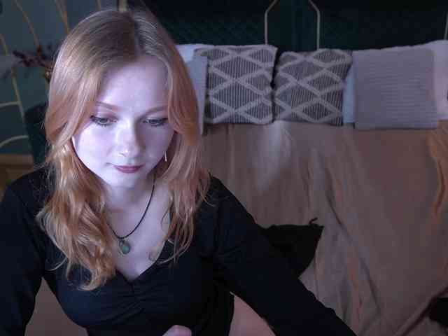 LilyGinger webcam