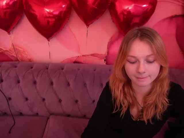 LilyGinger webcam