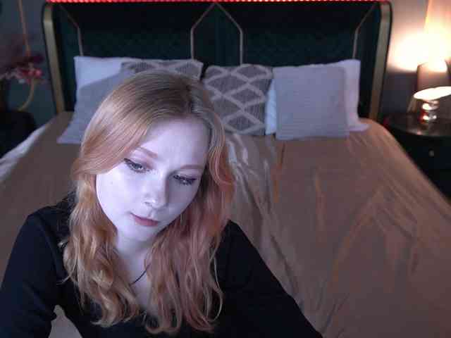 LilyGinger webcam