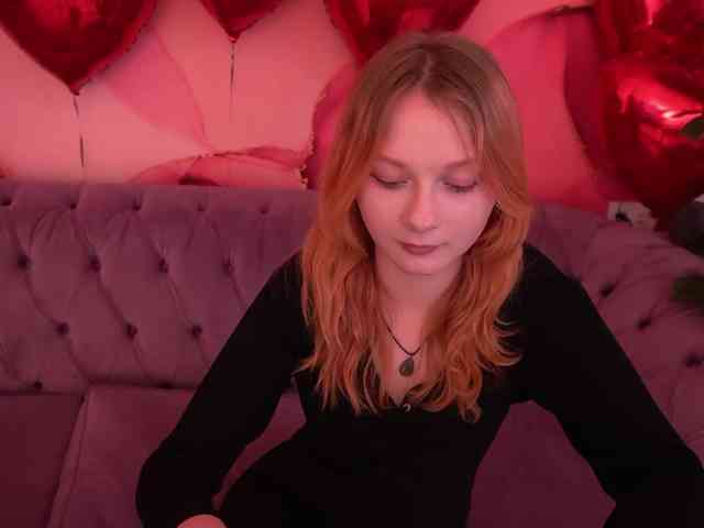 LilyGinger webcam