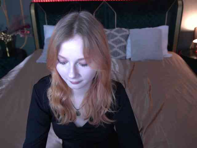 LilyGinger webcam