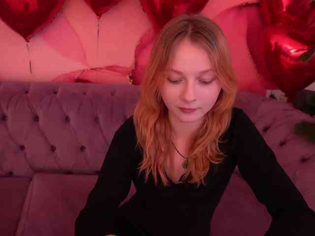 LilyGinger webcam