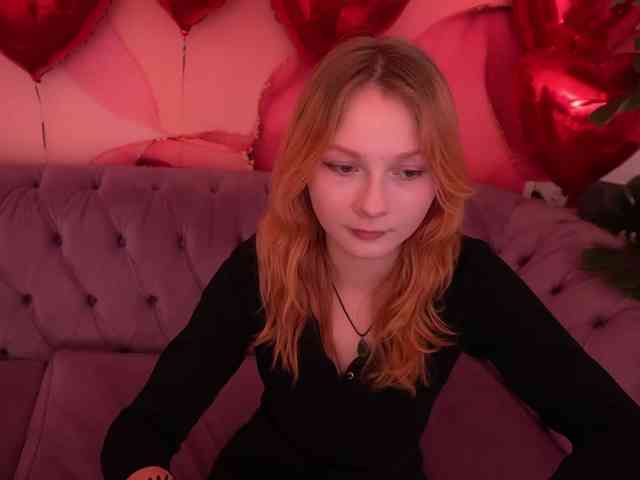 LilyGinger webcam