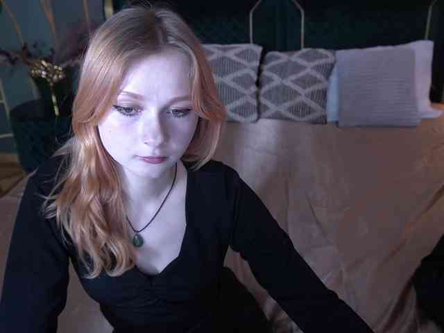 LilyGinger webcam