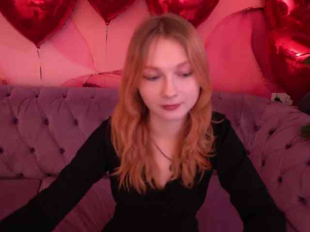 LilyGinger webcam