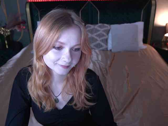 LilyGinger webcam