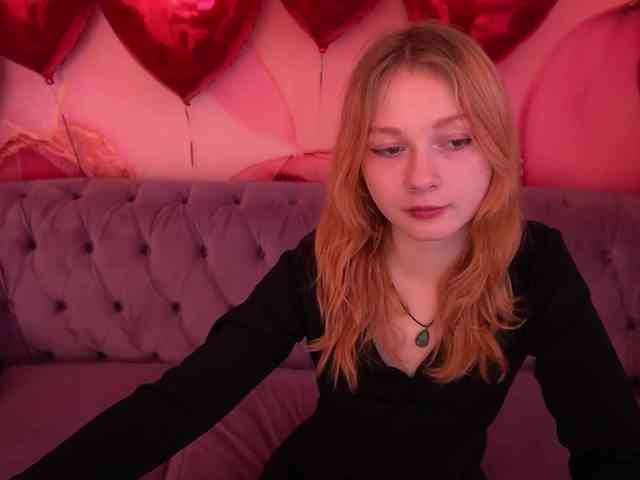 LilyGinger webcam