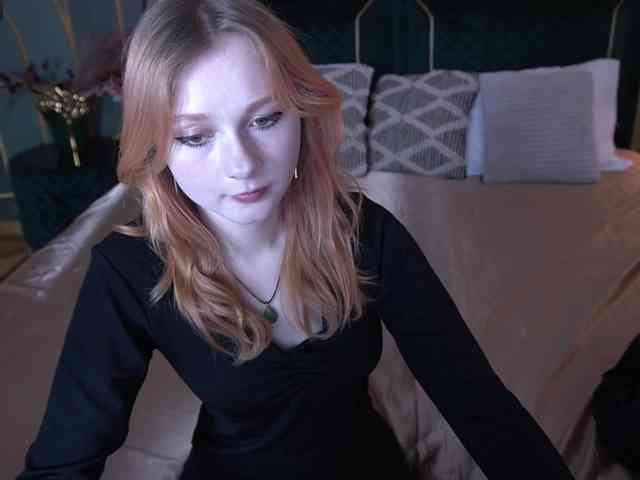 LilyGinger webcam