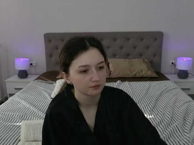 CyrenaLuxe's BongaCams show and profile