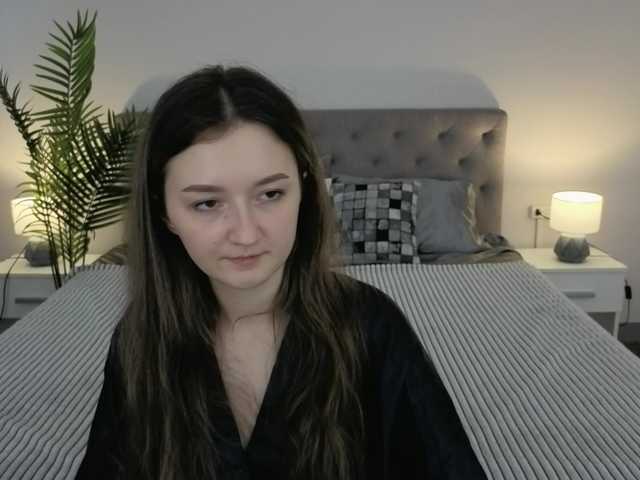 CyrenaLuxe's BongaCams show and profile