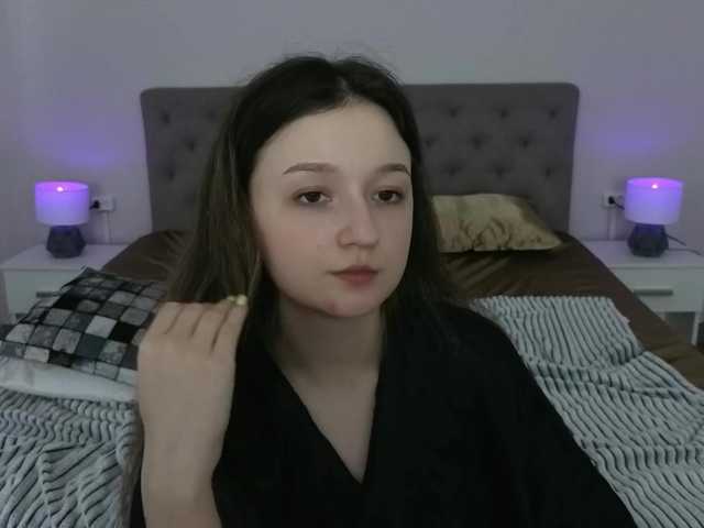 CyrenaLuxe's BongaCams show and profile