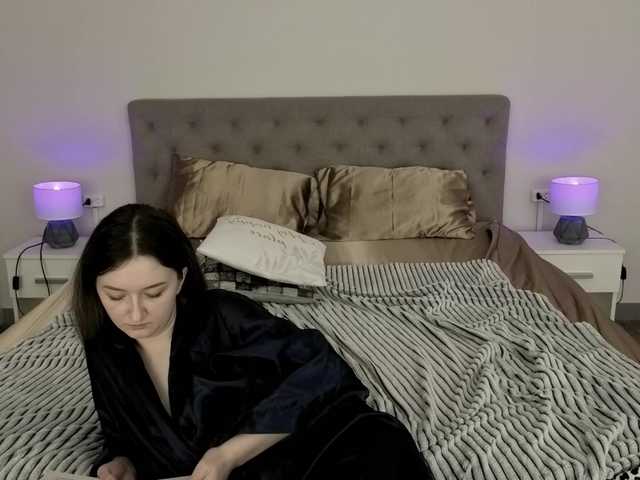 CyrenaLuxe's BongaCams show and profile