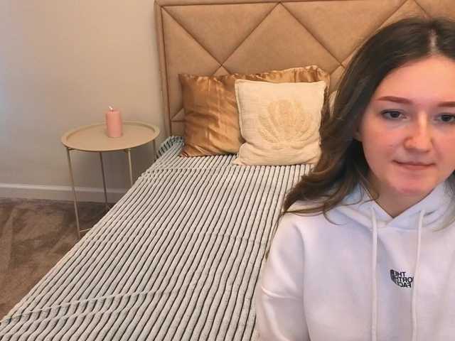 CyrenaLuxe's BongaCams show and profile