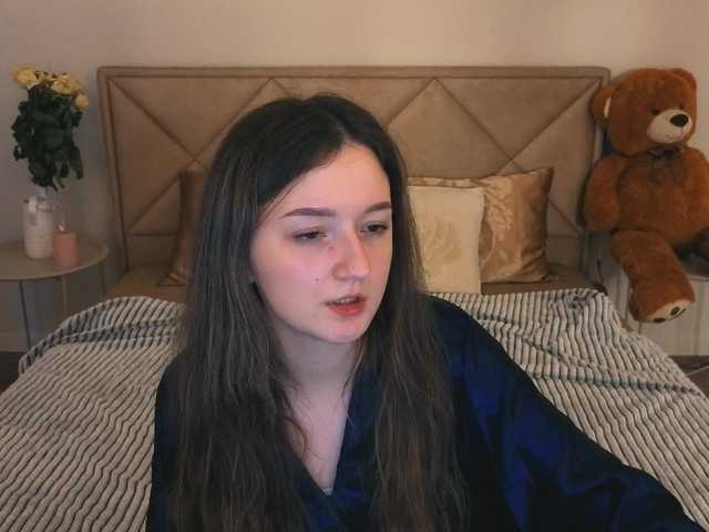 CyrenaLuxe's BongaCams show and profile