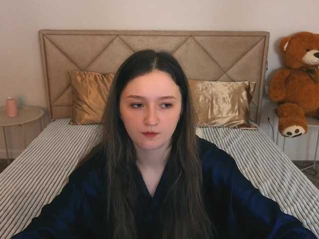 CyrenaLuxe's BongaCams show and profile