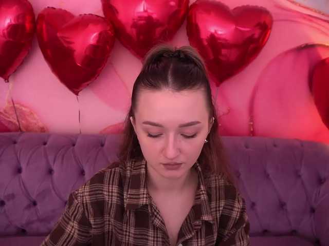 CyrenaLuxe's BongaCams show and profile