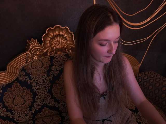 CyrenaLuxe's BongaCams show and profile