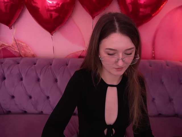 CyrenaLuxe's BongaCams show and profile