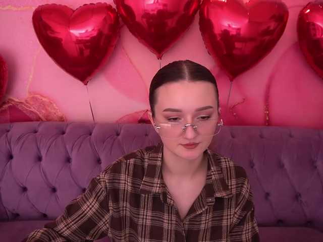 CyrenaLuxe's BongaCams show and profile