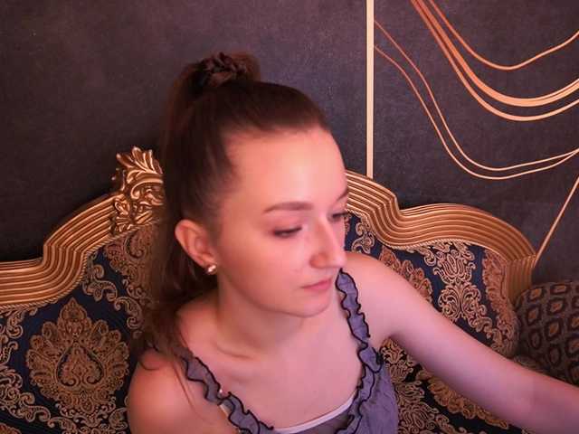 CyrenaLuxe's BongaCams show and profile