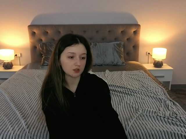 CyrenaLuxe's BongaCams show and profile