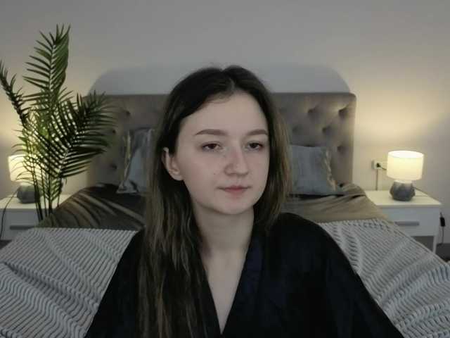 CyrenaLuxe's BongaCams show and profile