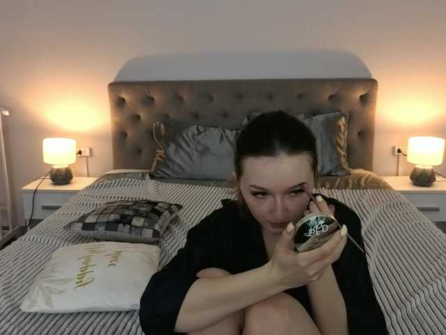 CyrenaLuxe's BongaCams show and profile