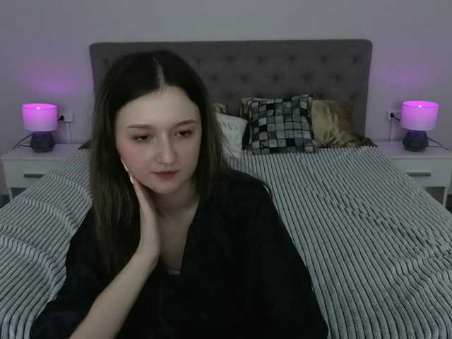 CyrenaLuxe's BongaCams show and profile