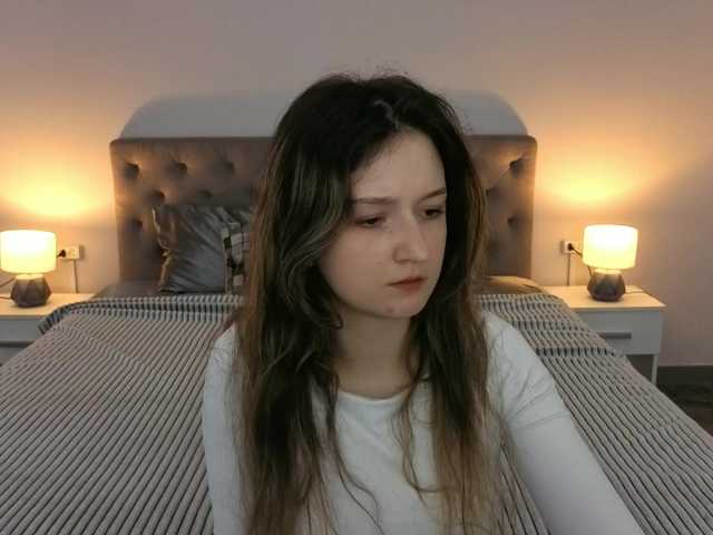 CyrenaLuxe's BongaCams show and profile