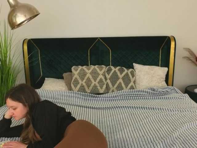 CyrenaLuxe's BongaCams show and profile