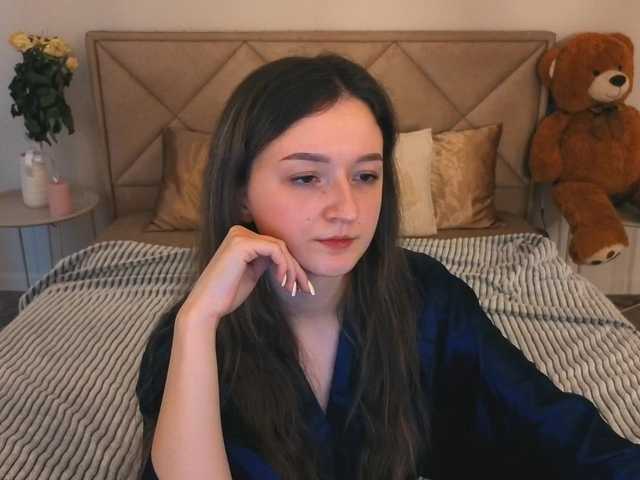 CyrenaLuxe's BongaCams show and profile