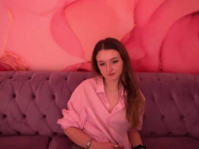 CyrenaLuxe's BongaCams show and profile