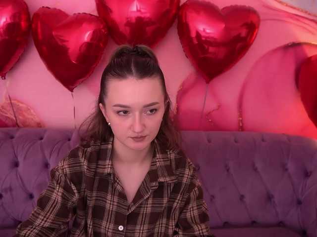 CyrenaLuxe's BongaCams show and profile