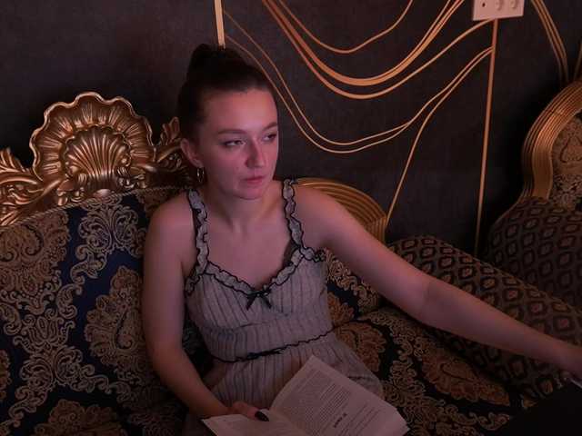 CyrenaLuxe – webcam model profile photo