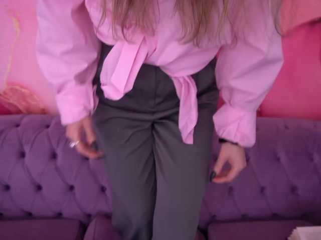 CyrenaLuxe's BongaCams show and profile