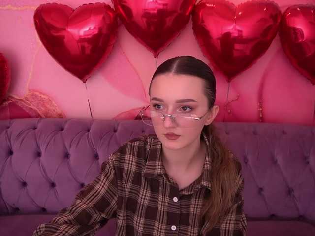 CyrenaLuxe's BongaCams show and profile