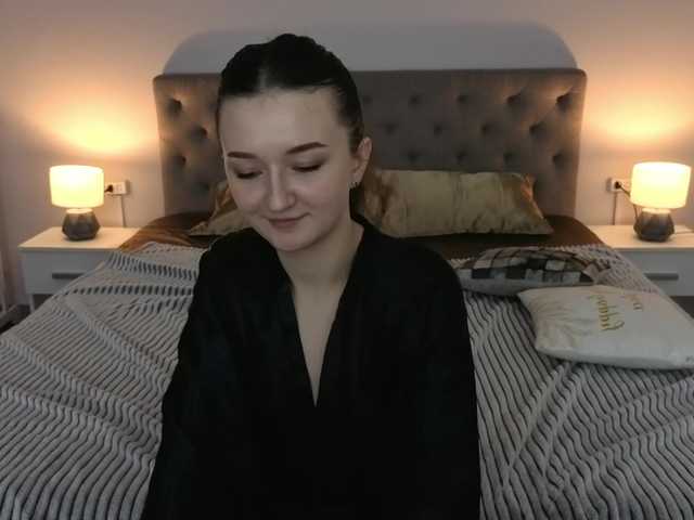 CyrenaLuxe's BongaCams show and profile