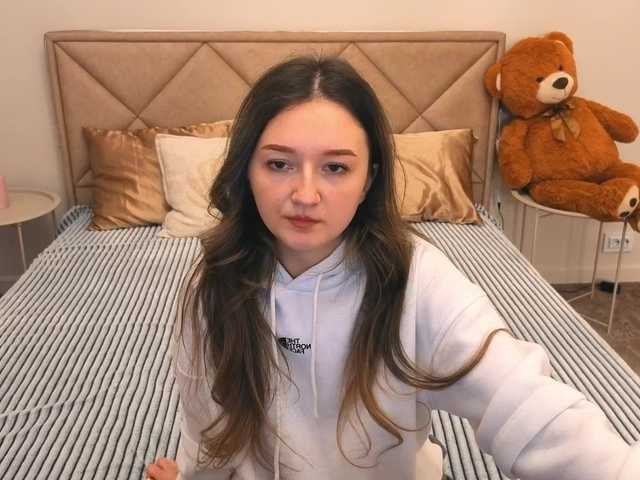 CyrenaLuxe's BongaCams show and profile