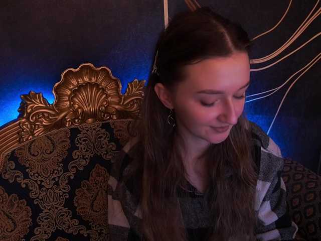 CyrenaLuxe's BongaCams show and profile