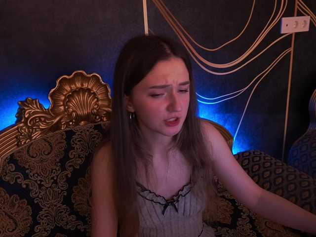 CyrenaLuxe's BongaCams show and profile