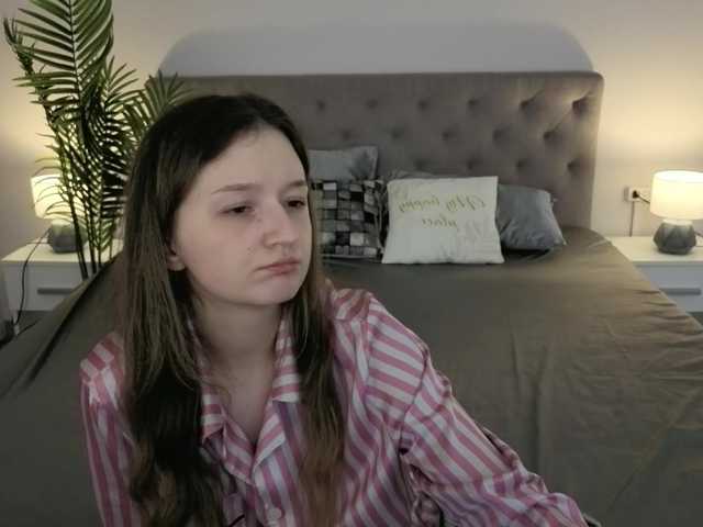 CyrenaLuxe's BongaCams show and profile